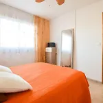 Schoene Mit Pool , Wi-fi Und Privat Garage Apartament *