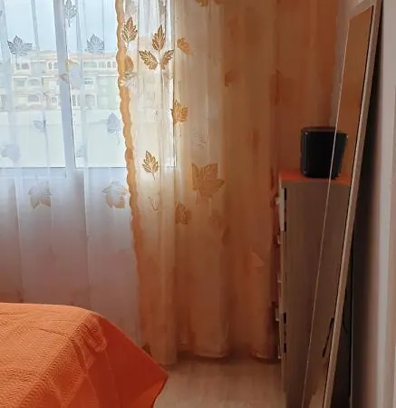 Lägenhet Schoene Mit Pool , Wi-fi Und Privat Garage