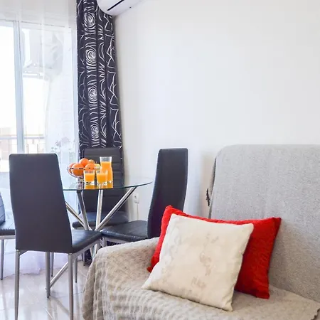 Schoene Mit Pool , Wi-fi Und Privat Garage Lägenhet Torrevieja