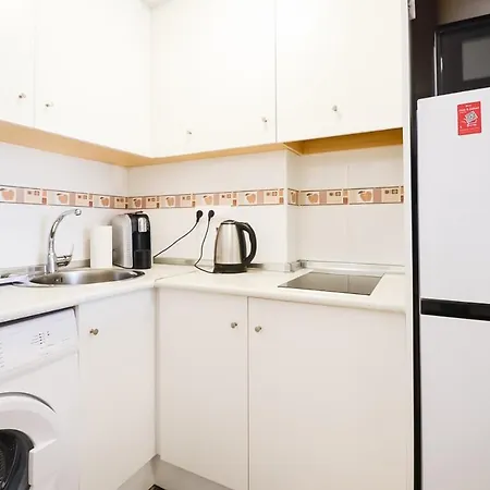 Schoene Mit Pool , Wi-fi Und Privat Garage Lägenhet Torrevieja