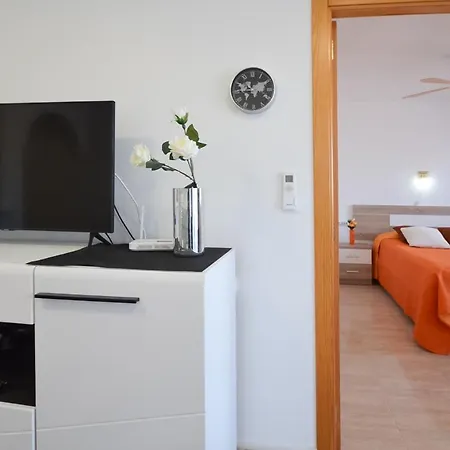 Schoene Mit Pool , Wi-fi Und Privat Garage Appartement Torrevieja