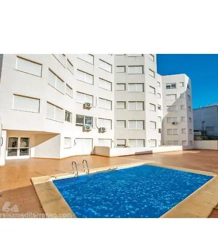 Schoene Mit Pool , Wi-fi Und Privat Garage *