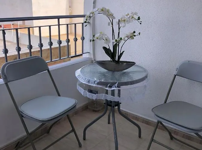 Schoene Mit Pool , Wi-fi Und Privat Garage Apartamento Torrevieja