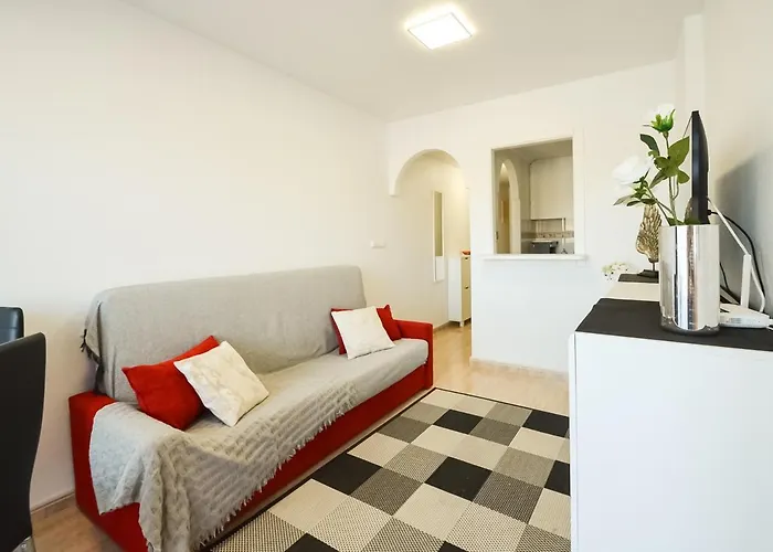 Apartamento Schoene Mit Pool , Wi-fi Und Privat Garage *