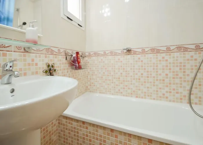 Schoene Mit Pool , Wi-fi Und Privat Garage Apartamento Torrevieja