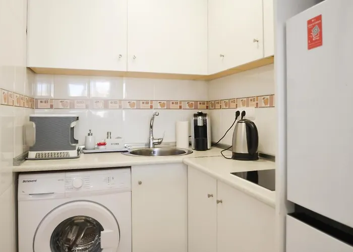 Apartamento Schoene Mit Pool , Wi-fi Und Privat Garage