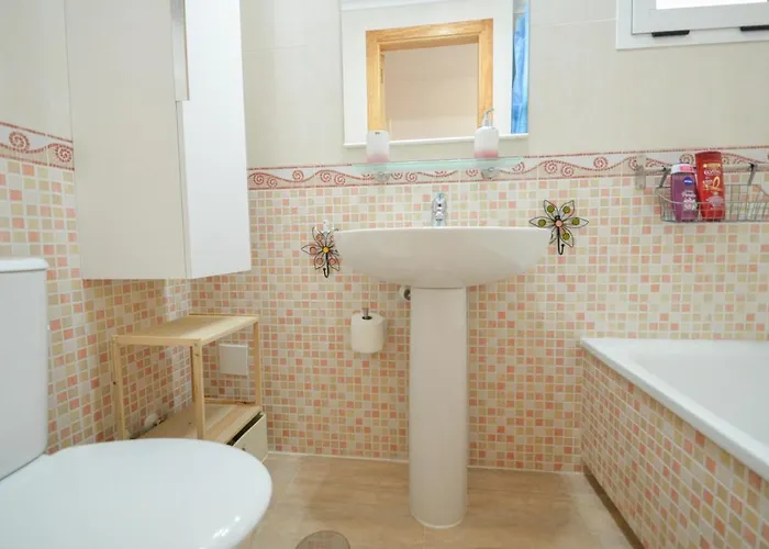 Schoene Mit Pool , Wi-fi Und Privat Garage * Torrevieja